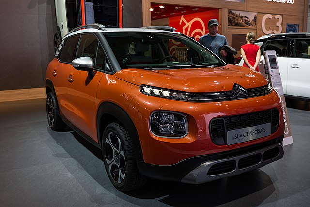 Best Electric Car Under 15 Lakhs in India