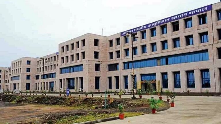 AIIMS Bhopal Leads Cancer Care In MP; Offers Precision Radiotherapy With LINAC Technology