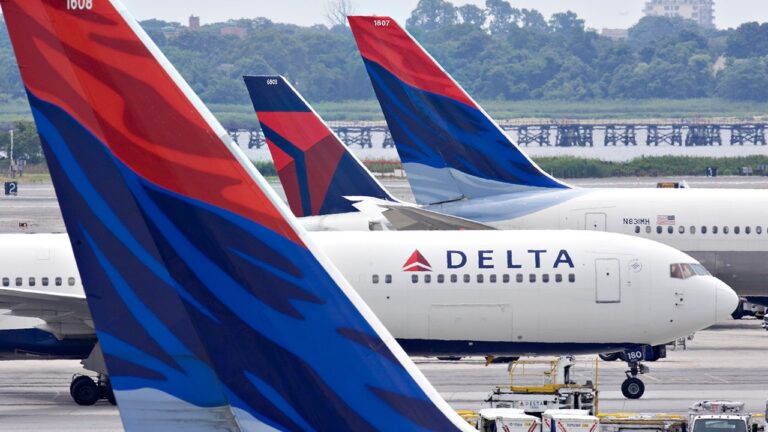 Delta Air Lines being questioned about use of AI to set prices