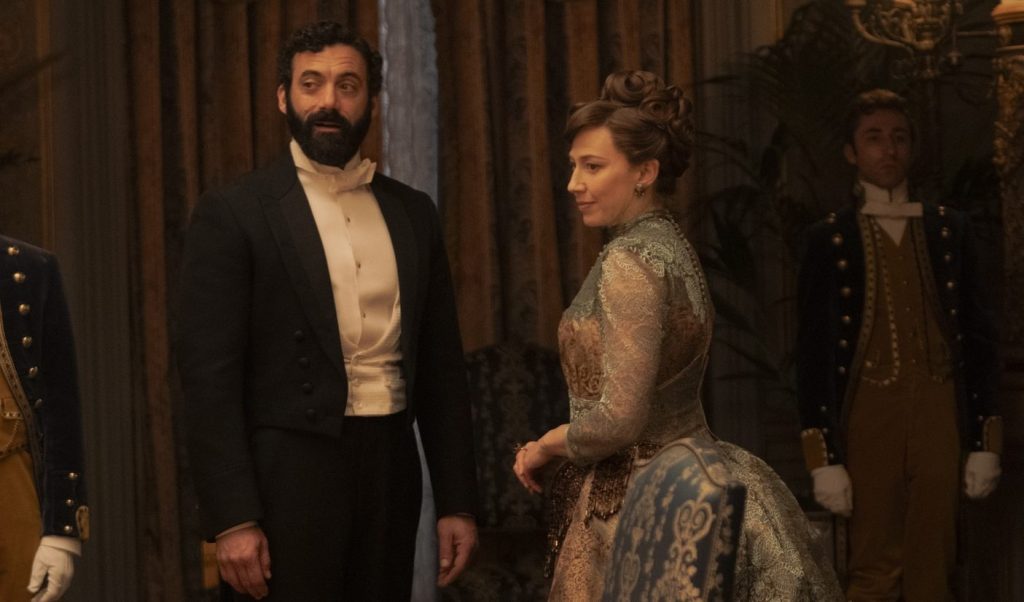 ‘The Gilded Age’ Stars Morgan Spector And Carrie Coon On Larry’s Ask ‘The Gilded Age’ Stars Morgan Spector And Carrie Coon On Larry’s Ask